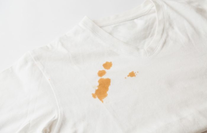 コーヒー、醤油がはねた!?上手なオリジナルTシャツの染み抜き方法